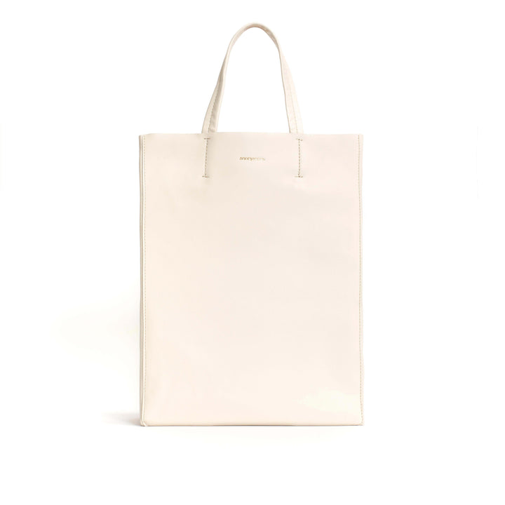 anonymous copenhagen Linea shopper Shiny lamb Milk white