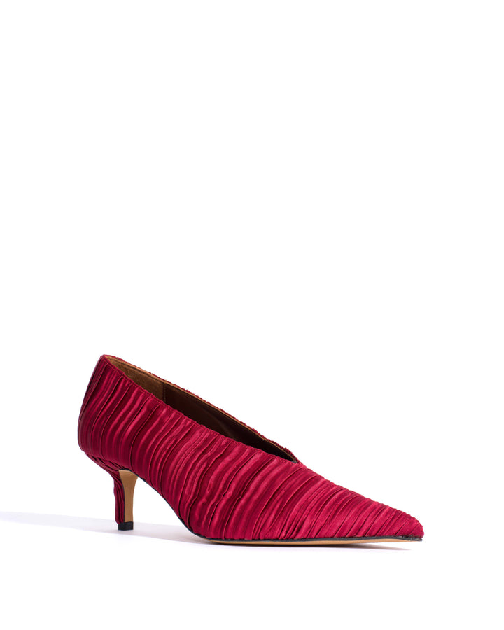 Anonymous Copenhagen Phia 55 Pin Pleated Satin Pomegranate