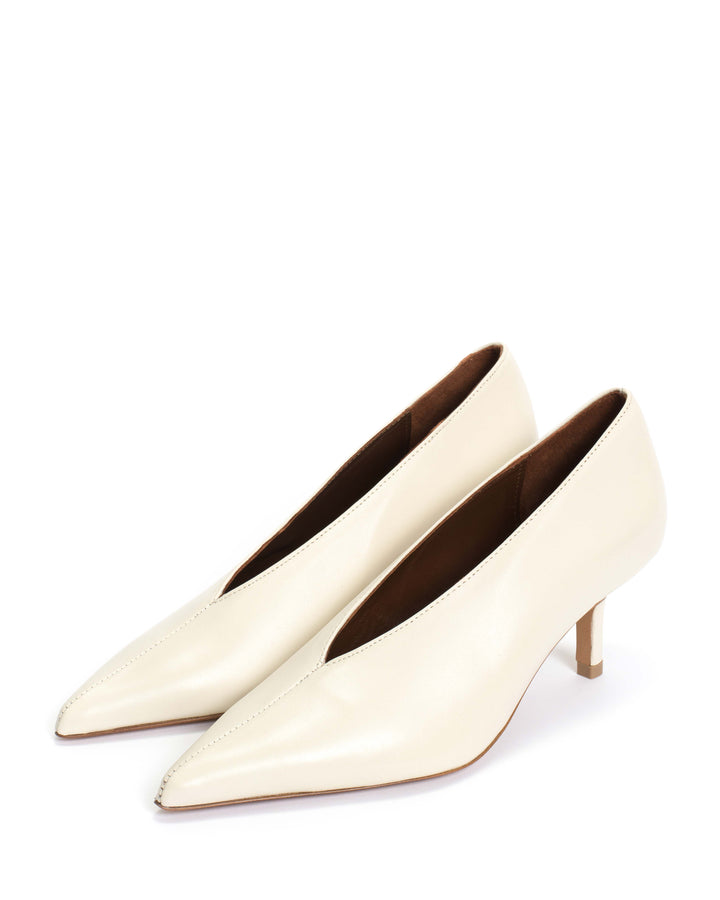 Anonymous Copenhagen Phia 55 Pin Shiny Lamb White Sand