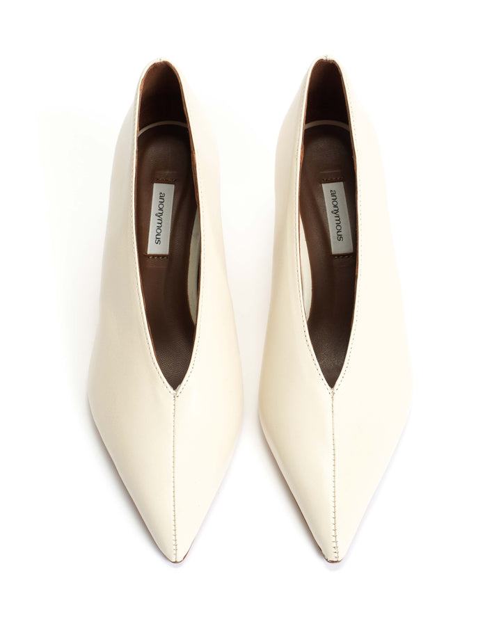 Anonymous Copenhagen Phia 55 Pin Shiny Lamb White Sand