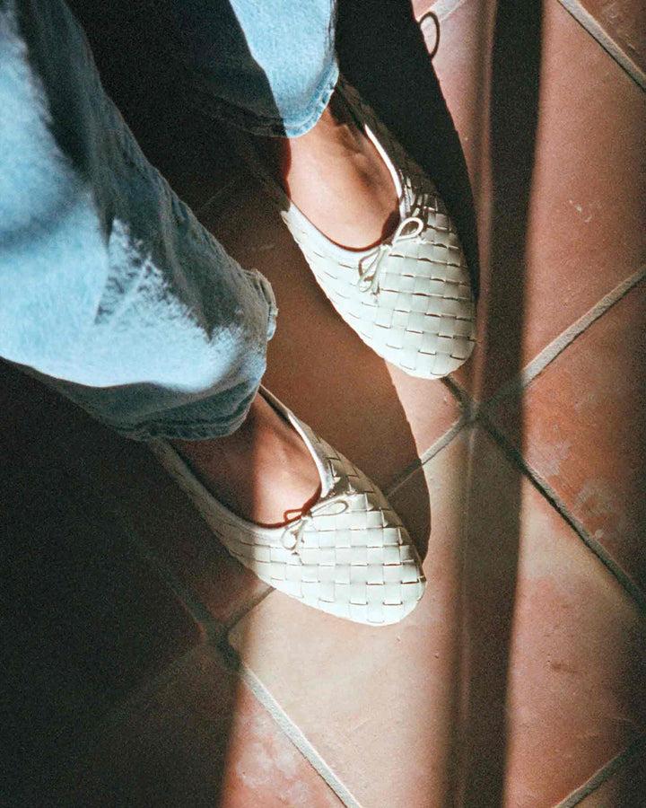 Anonymous Copenhagen Sacha Interlace Shiny Lamb White Sand