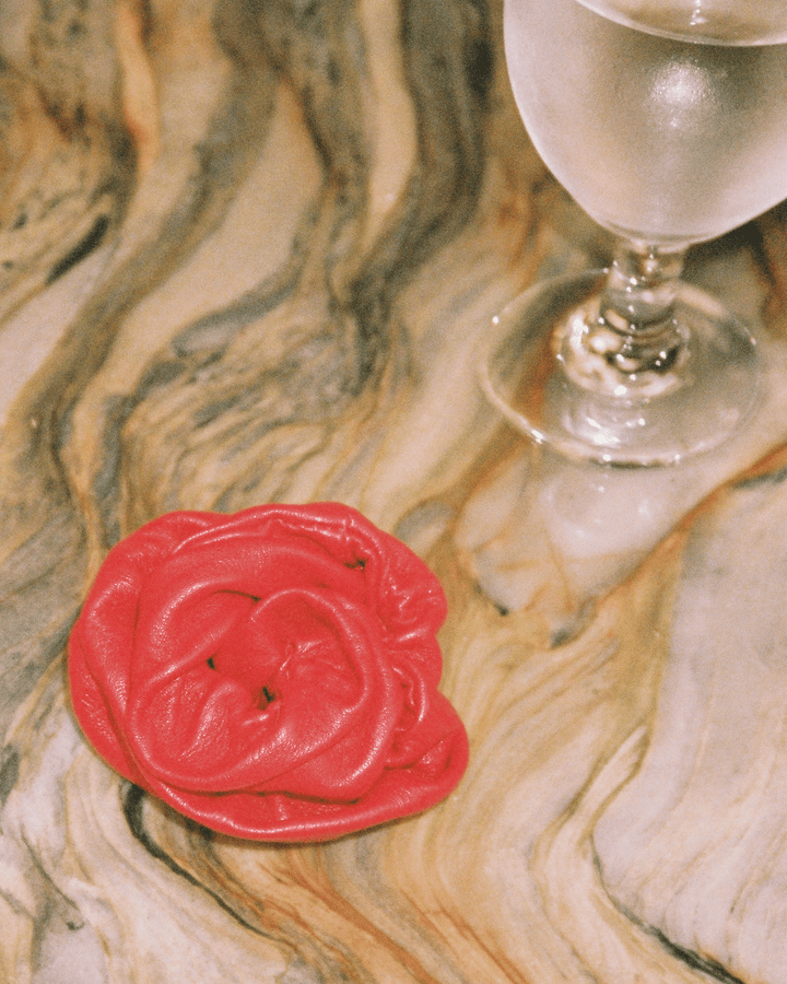 Anonymous Copenhagen Sandie Grand Hair Elastic Shiny Lamb Ruby Red