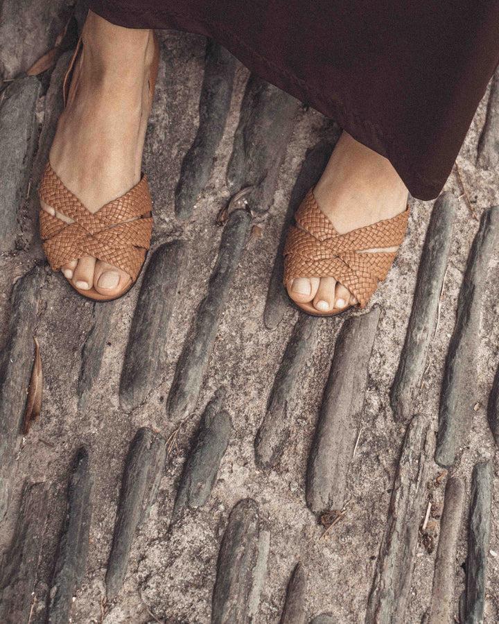 Anonymous Copenhagen Sanni 20 Hand-braided Hand-braided Leather Caramel