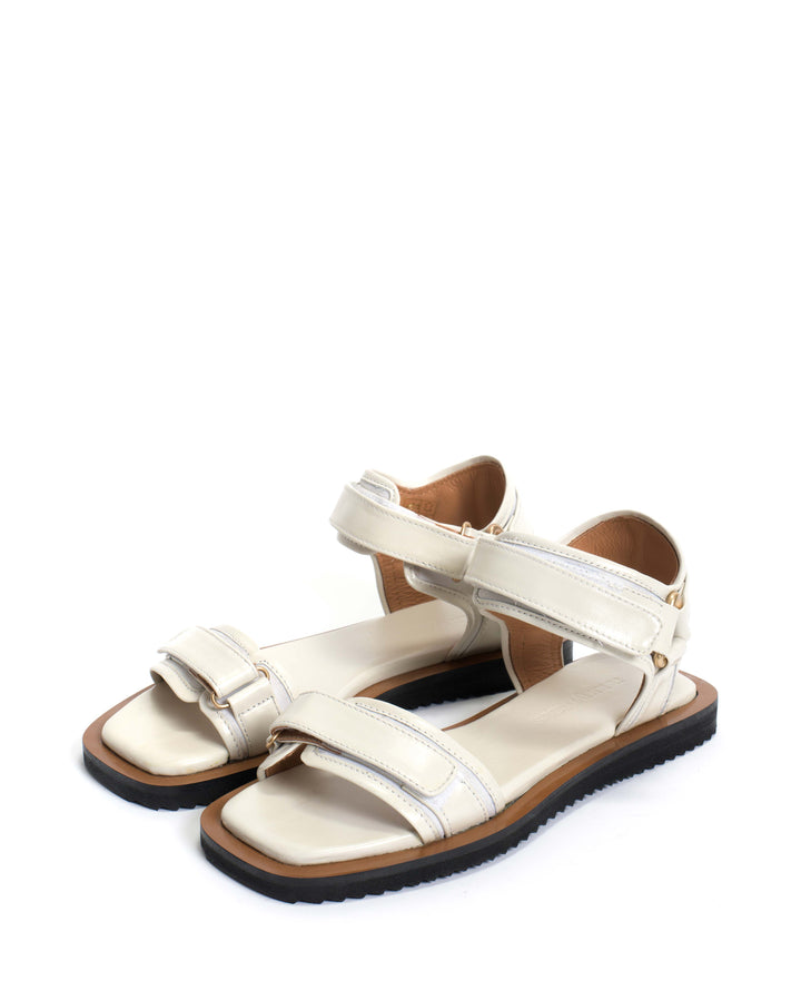 Anonymous Copenhagen Shantell Flats Shiny Lamb Milk White