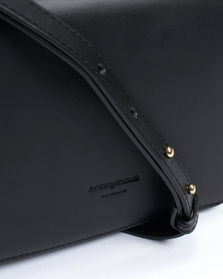 Anonymous Copenhagen Sicha Crossover Bag Vegetable Tanned Calf Black