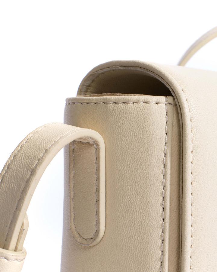 Anonymous Copenhagen Sicha Interlace Crossover Bag Shiny Lamb White Sand