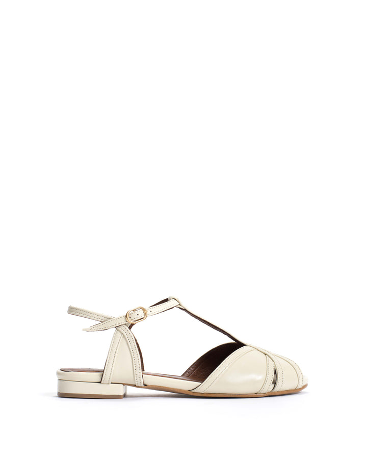 anonymous copenhagen Therese 20 Shiny lamb White sand