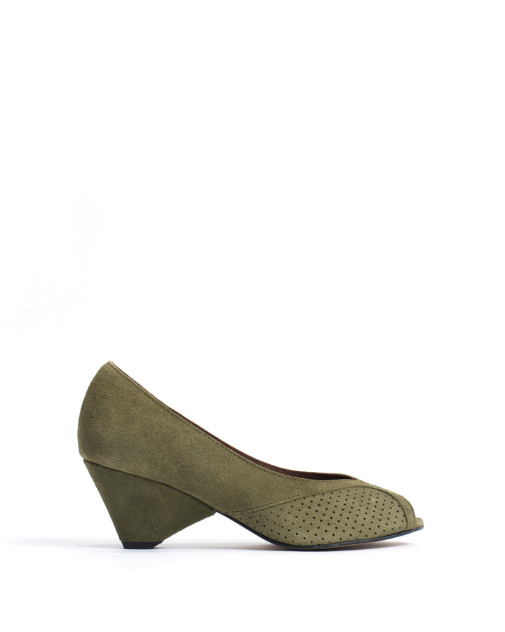anonymous copenhagen Tiffany triangle Calf suede Olive green
