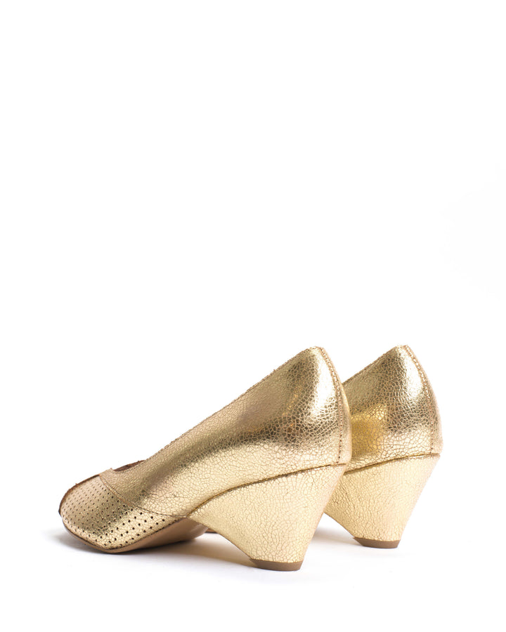 Anonymous Copenhagen Tiffany Triangle Crackled Metallic Goat Gold