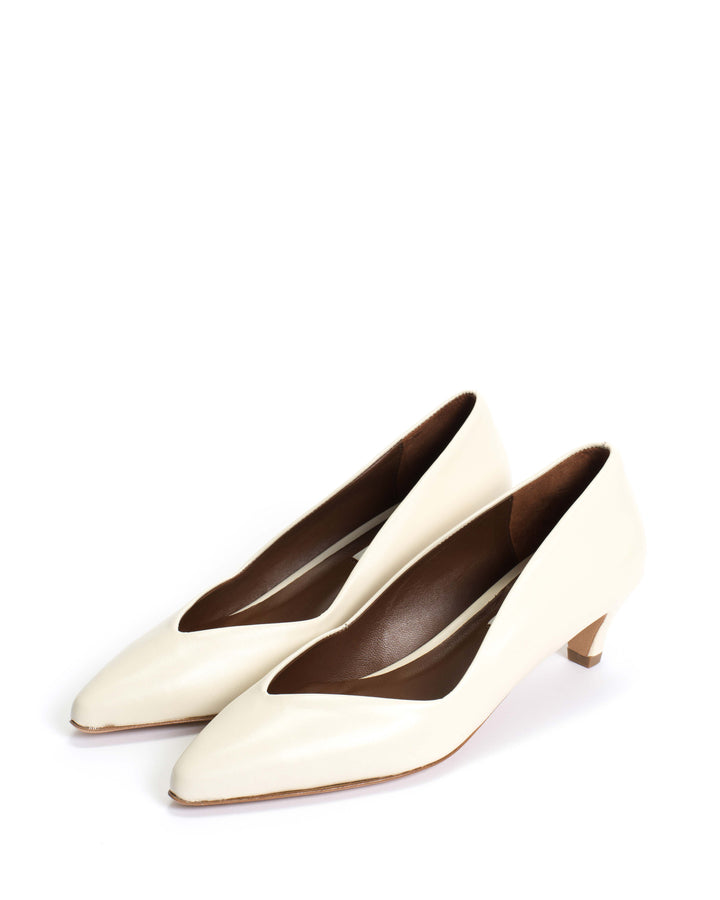 Anonymous Copenhagen Trini 40 Stiletto Shiny Lamb White Sand