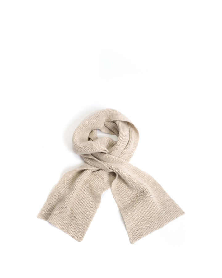 anonymous copenhagen Vinni scarf 100% cashmere Oister