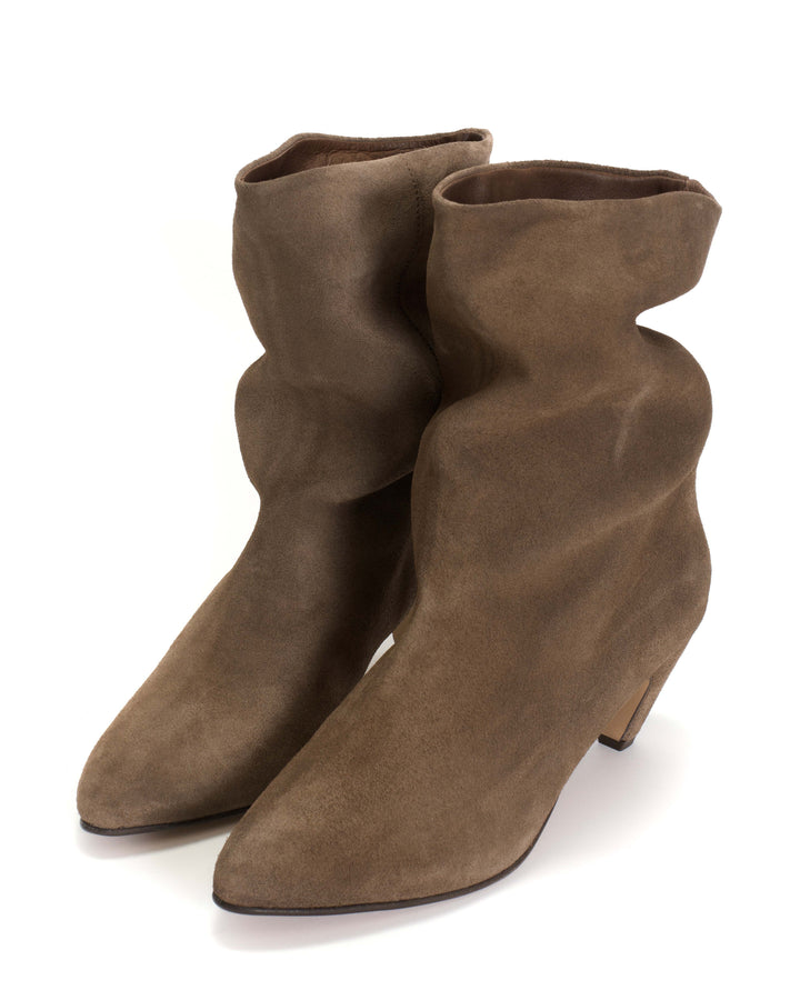 Anonymous Copenhagen Vully 50 Stiletto Calf Suede Dark Taupe