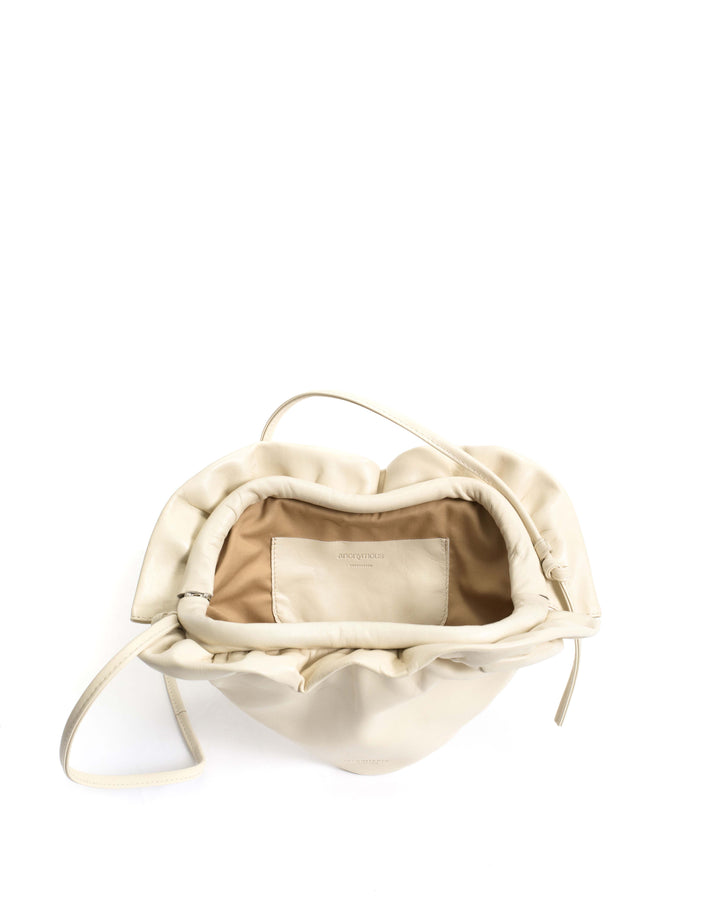 Anonymous Copenhagen Zally Heart Bag Shiny Lamb White Sand