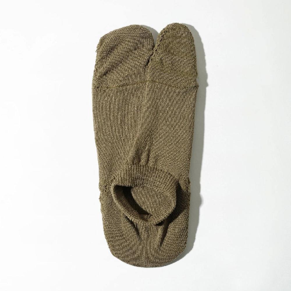 anonymous ism Paper separate Shoes in Socks Olieve