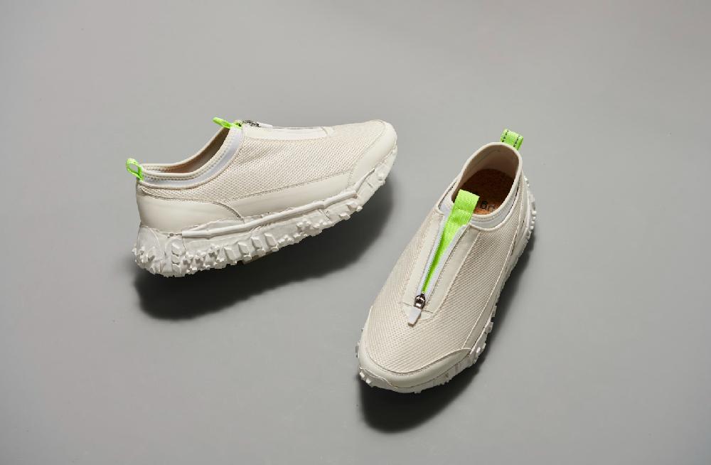 anonymous ism PG - Twilight 2 Playground White