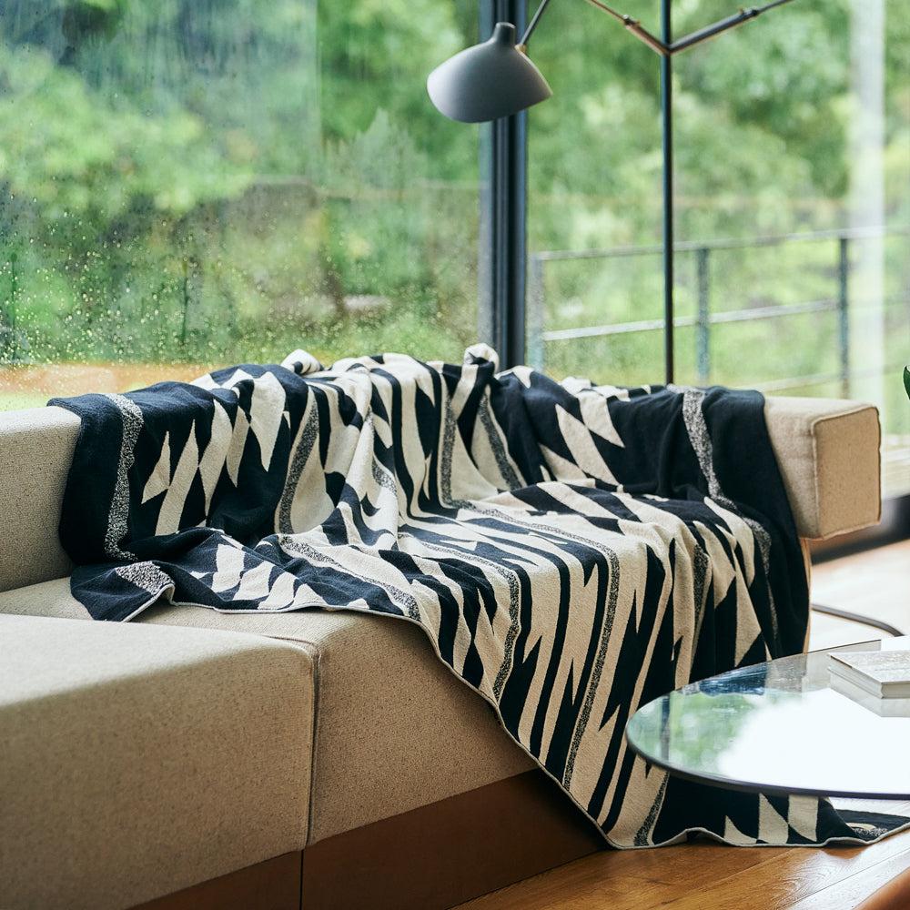 anonymous ism Large - Native Motif Cotton Pile Blanket - Black Home-Basshu