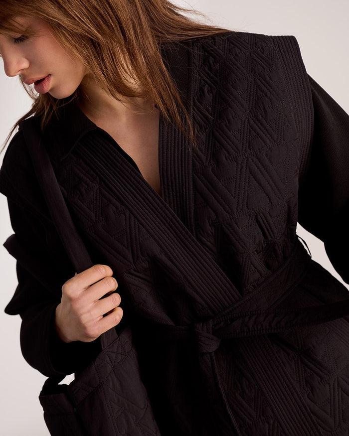 another label Another Vest Black