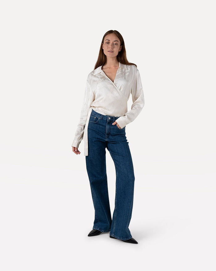 another label Antonia top Egg White