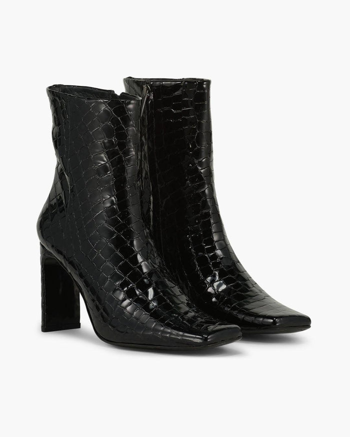 another label Bente ankle boot Black