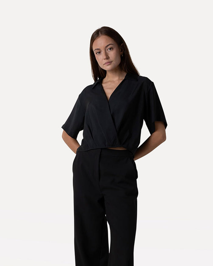 another label Dani top Black