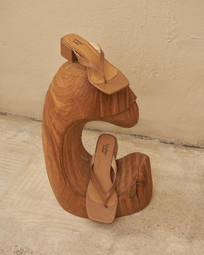 Another Label Lune Sandal Black