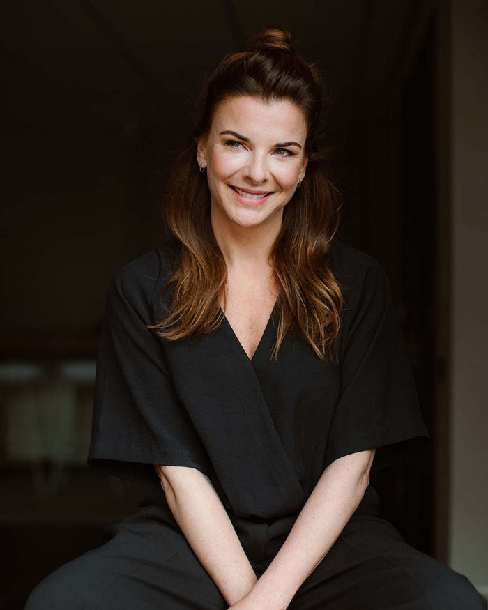 another label Merel top Black