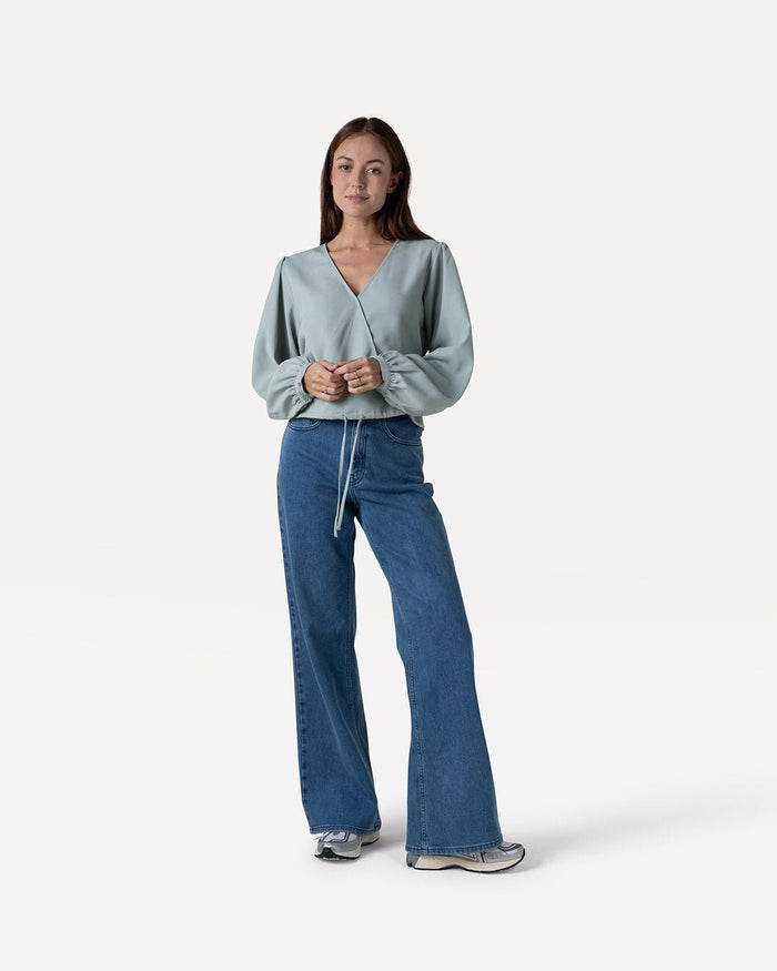 another label Salem top Jadeite