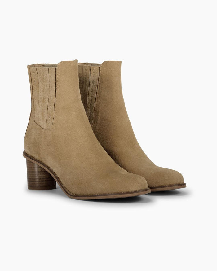 another label Shadin ankle boot Light camel