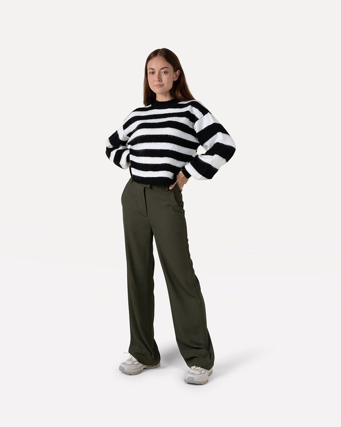 another label Becky knitted pull Black white stripe