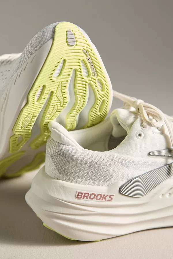 Anthropologie Brooks Glycerin Max Sneakers Coconut/Alloy/Rose