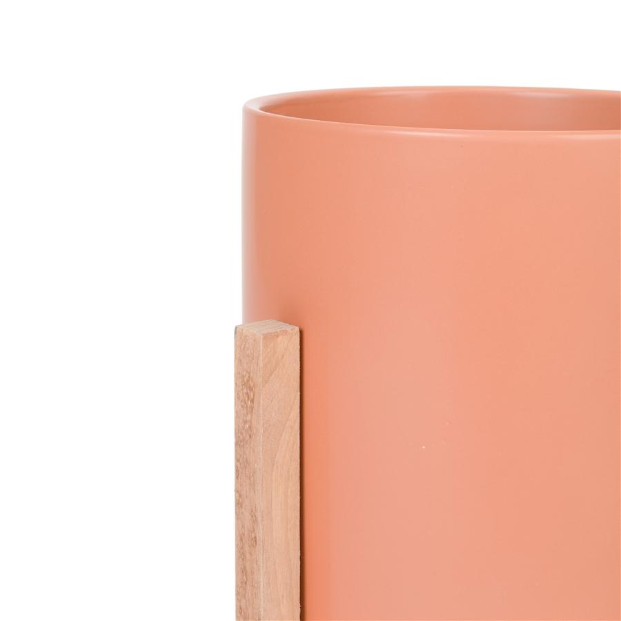 Aspire Home Accents 8460 - Liam Modern Ceramic Planter With Wood Legs