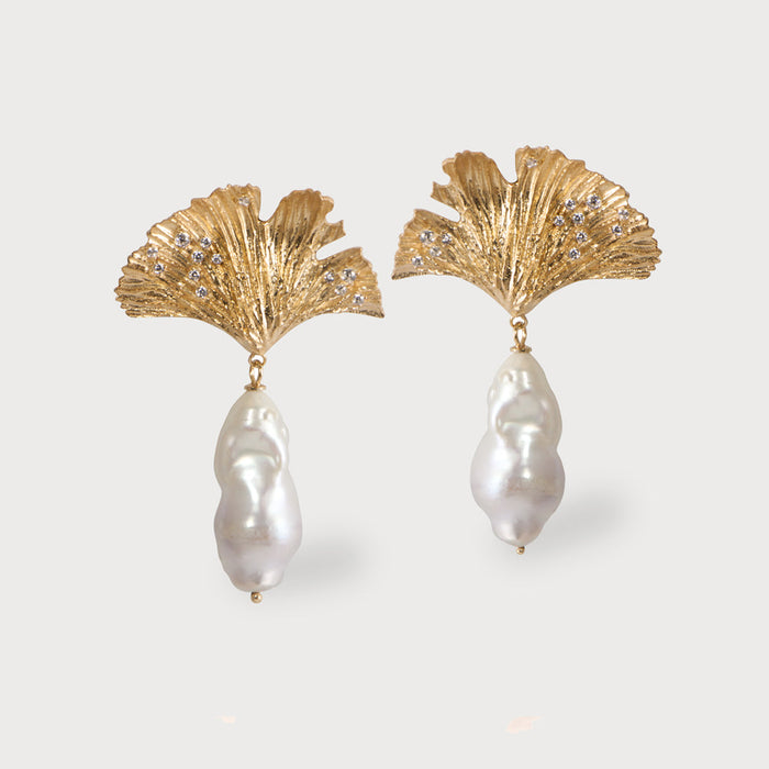 apples & figs Ginkgo Leaf Vermeil Pearl earrings