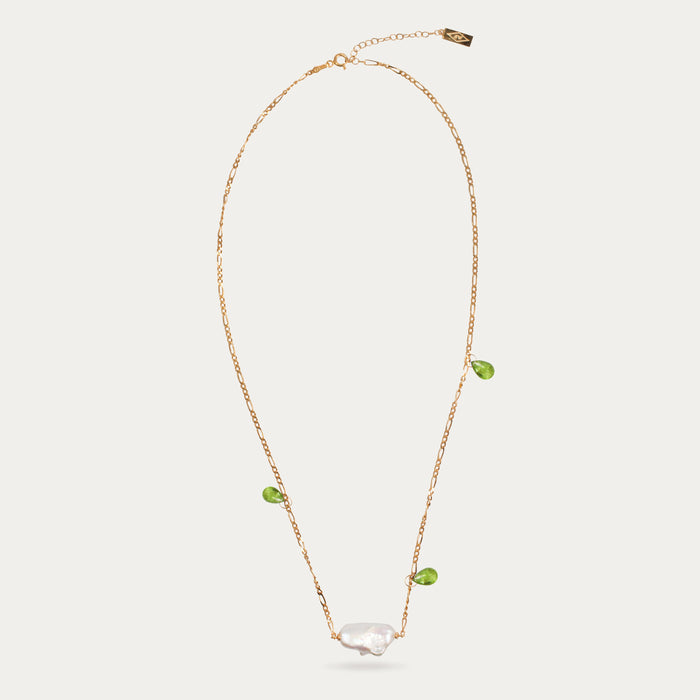 apples & figs PEARL & PERDIOT CHAIN NECKLACE
