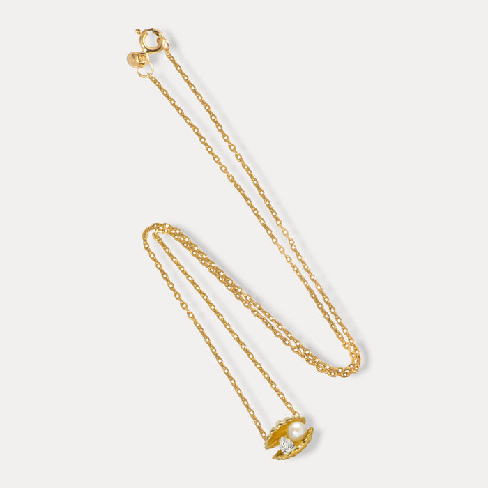 apples & figs Venus Shell Pearl Vermeil Necklace