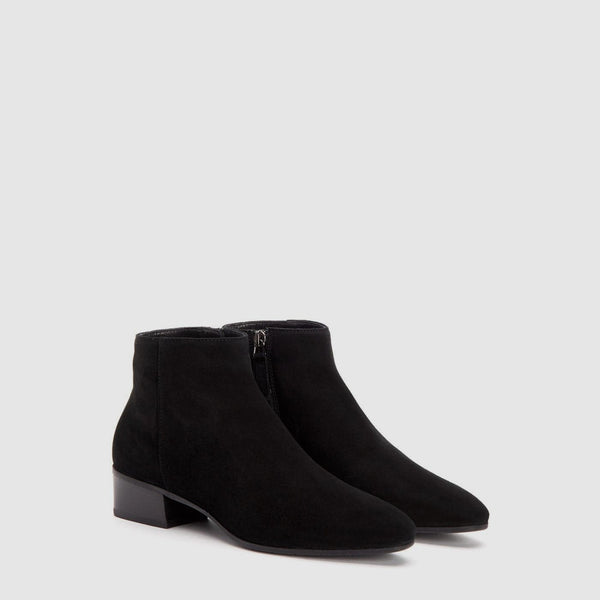 Aquatalia Fuoco Black Suede