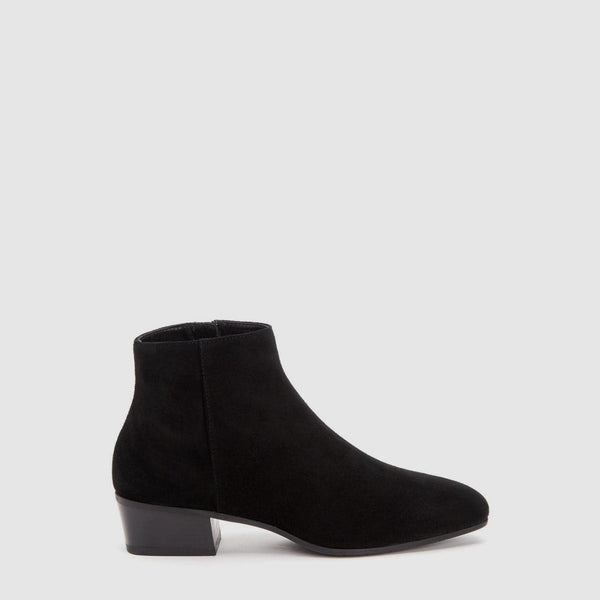 aquatalia Fuoco Black suede