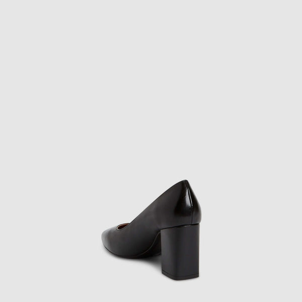 Aquatalia Peony Black Leather