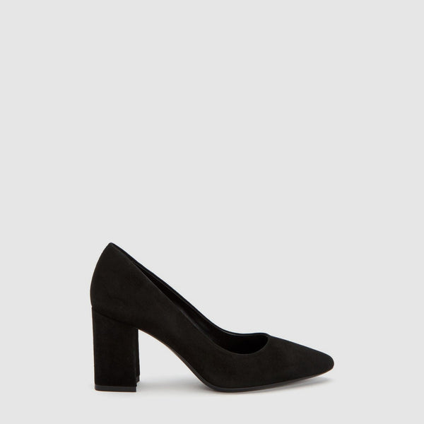 aquatalia Peony Black suede