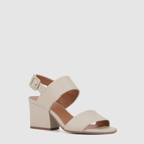 Aquatalia Rayma Soft Beige