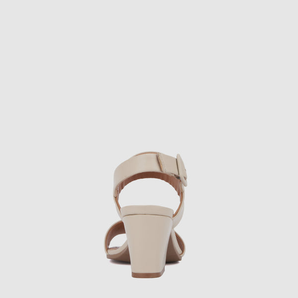 Aquatalia Rayma Soft Beige