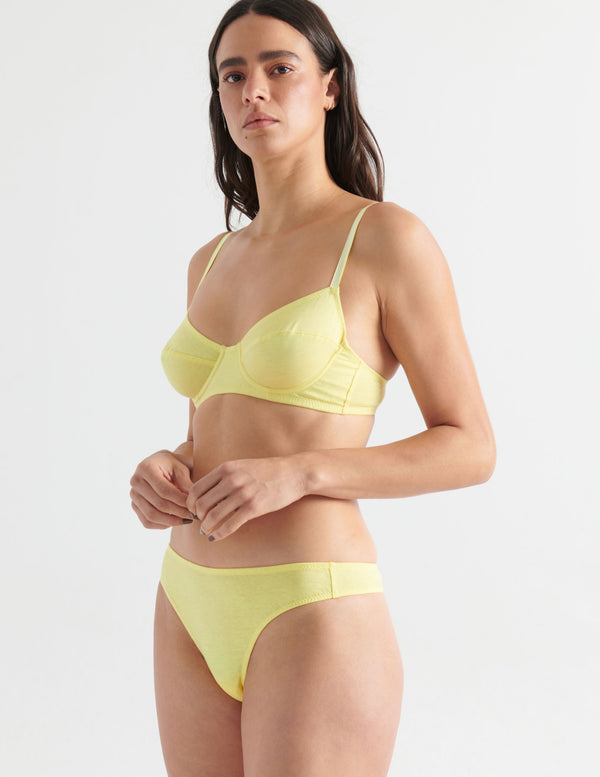 Araks Bettina Thong Pollen Pollen Yellow