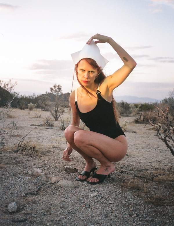 Araks Devon One Piece Black Black