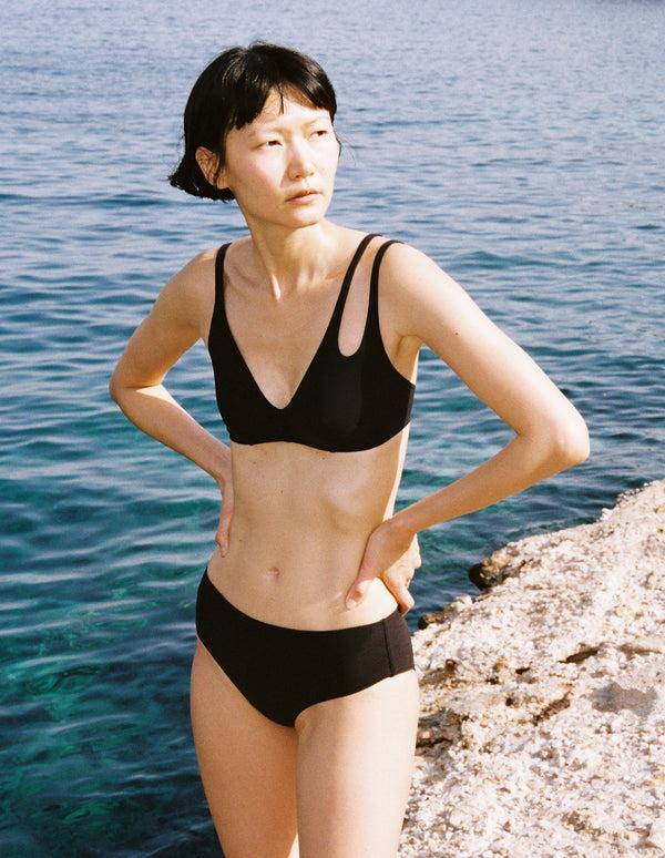 Araks Ezra Hipster Black Black