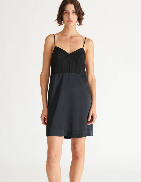 Araks Holly Slip Black Black