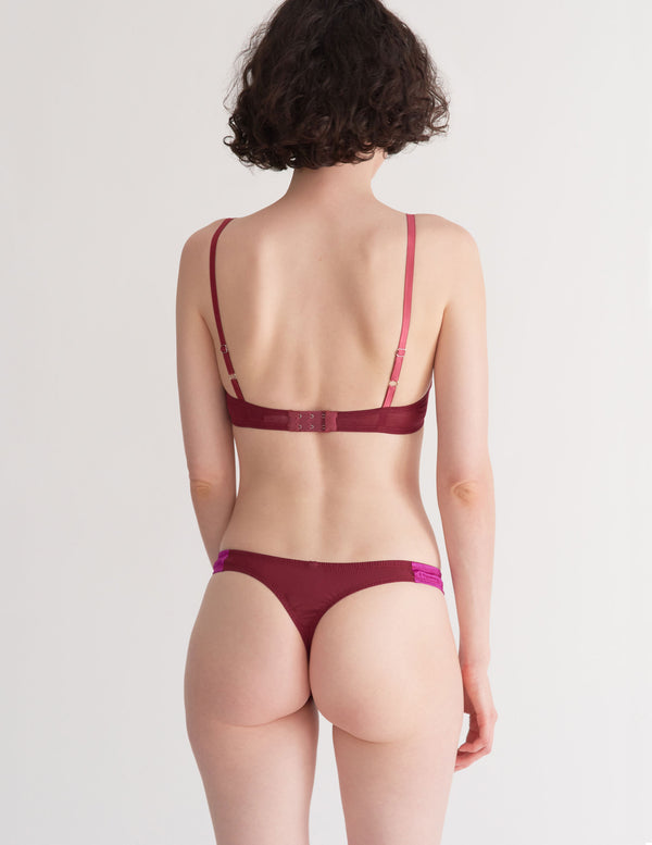 Araks Maude Thong Amaranth