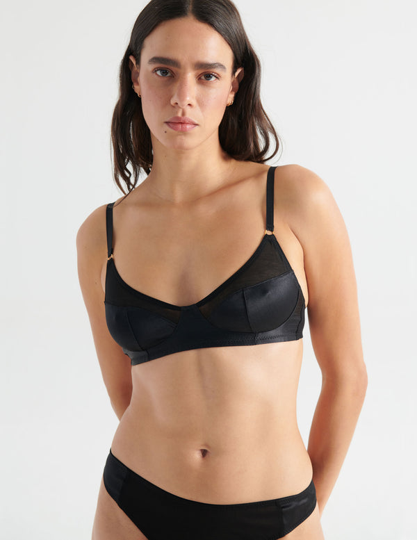 Araks Maude Thong Black