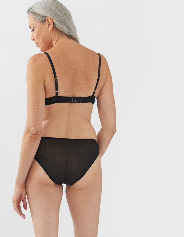 Araks Willow Bralette Black Black