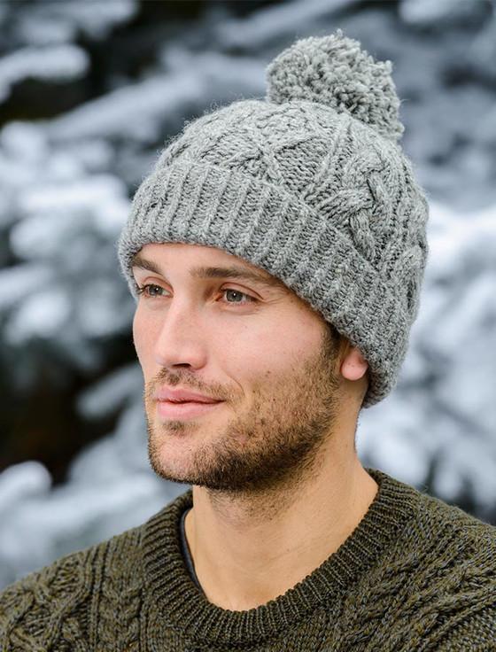 Aran Cashmere ‎A‎ran Fleece Lin‎ed Rib ‎Cap With Bobble