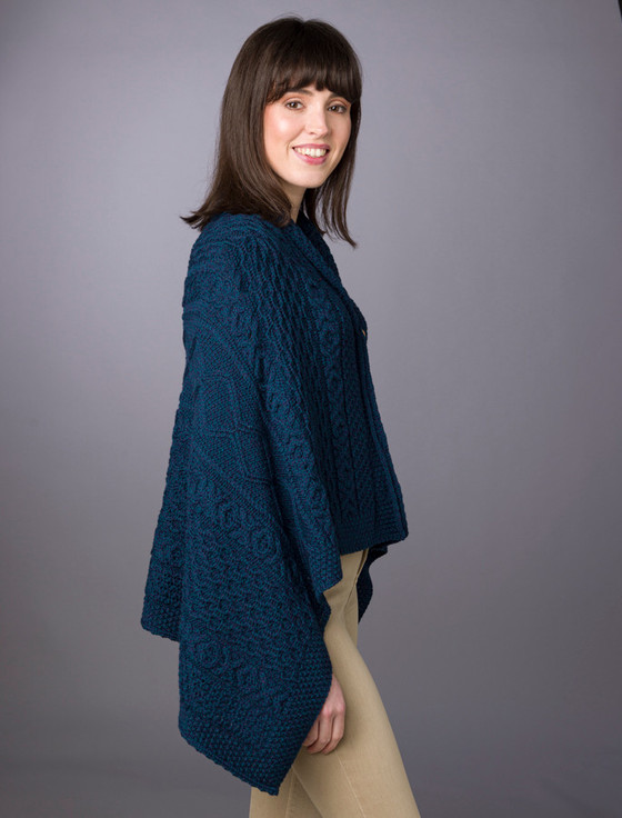 Aran Cashmere A‎ran Butt‎on‎ed Wo‎ol Poncho‎