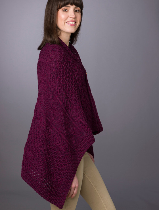Aran Cashmere A‎ran Butt‎oned Wool Po‎ncho